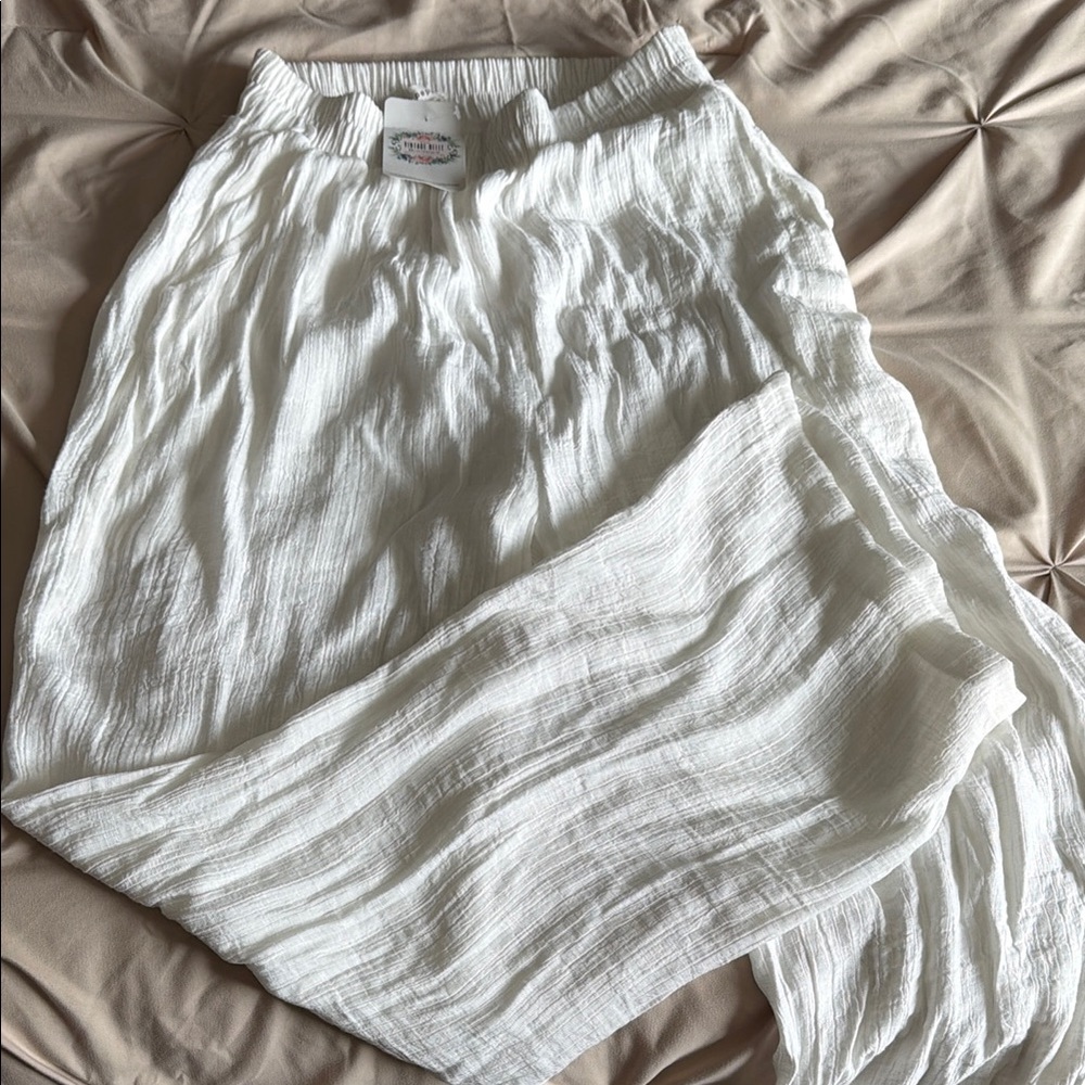 Elegant White Skirt